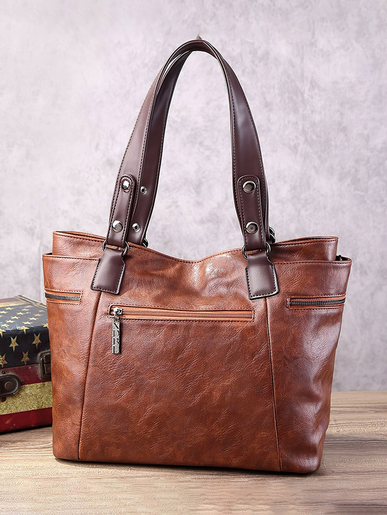 Vintage European Style Handbag - The Perfect Blend of Fashion and Functionality - 4 Colors