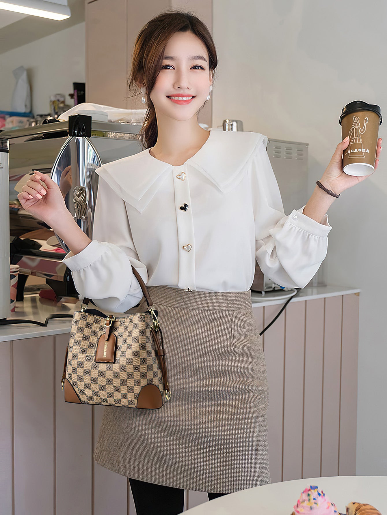 Retro Checkered Bucket Bag: Vintage-Inspired Crossbody for Women - 2 Colours