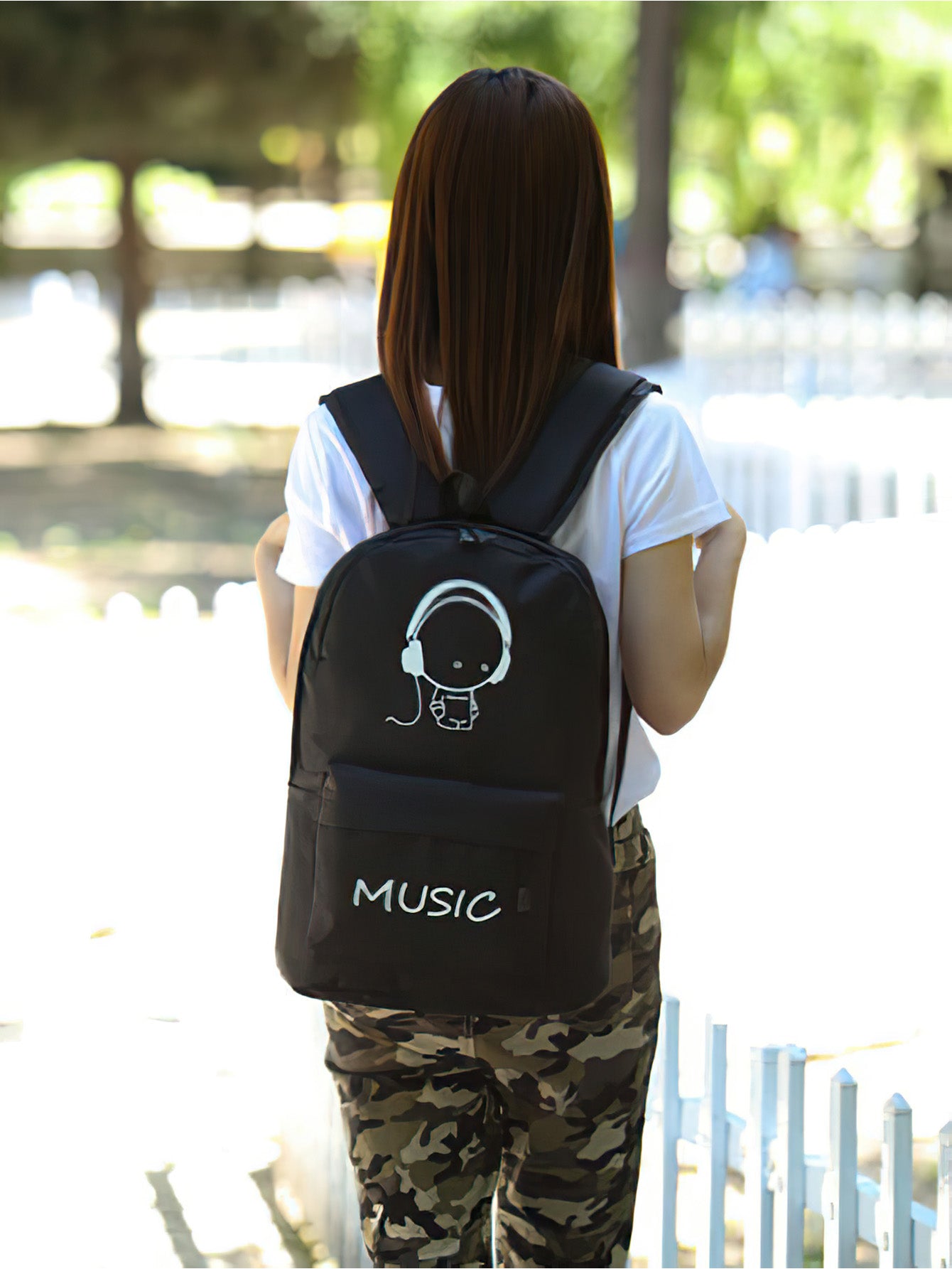 Glow-in-the-Dark Unisex Backpack – Trendy & Practical for School and Commuting