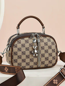 Versatile Shoulder Bag for Women: Retro Crossbody with Wide Strap & Bear Charm - 9 Colours