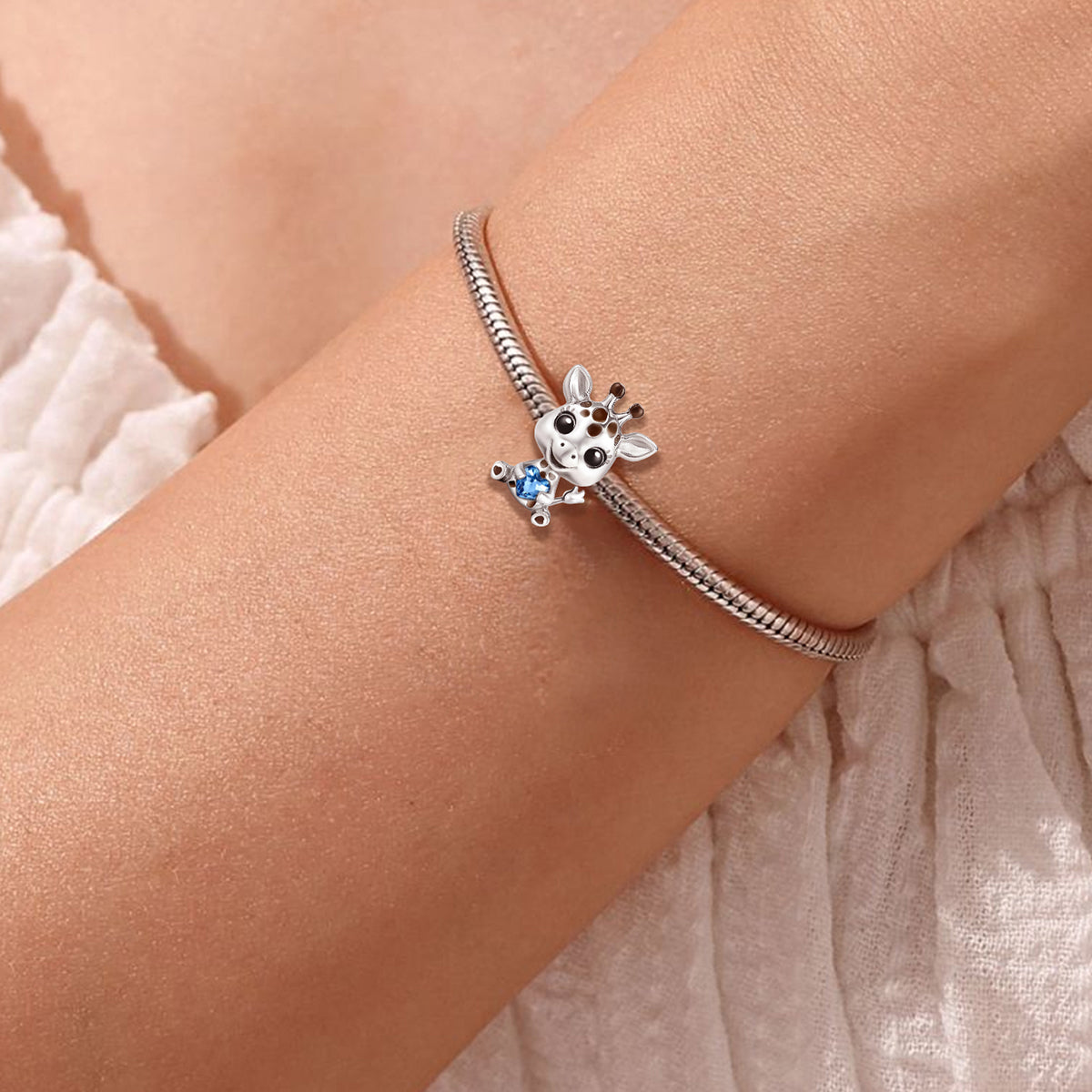 925 Sterling silver giraffe charm bead